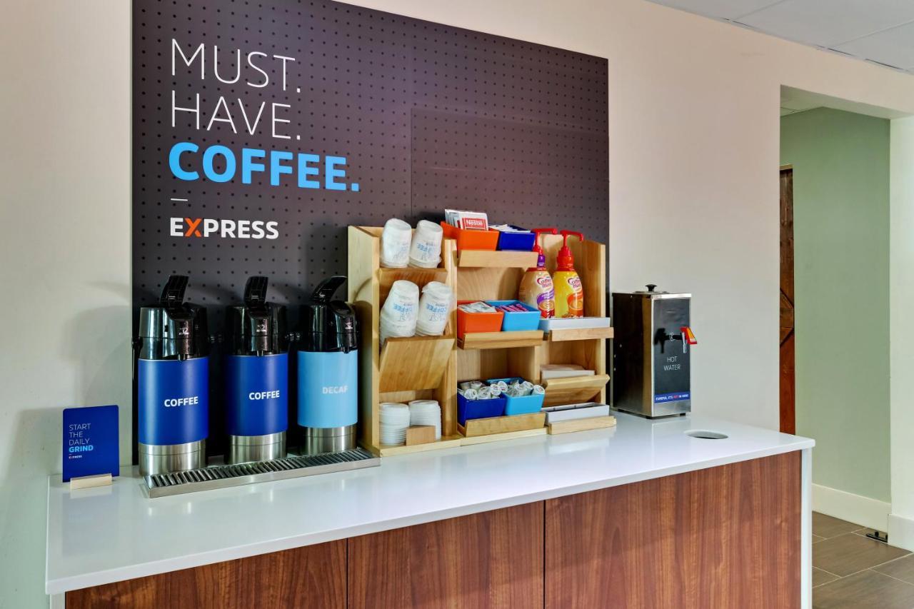 Express Y Hotel