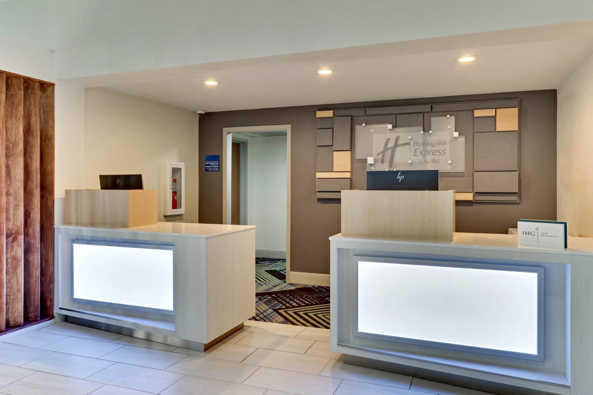 Hotel Express Y Bad Axe